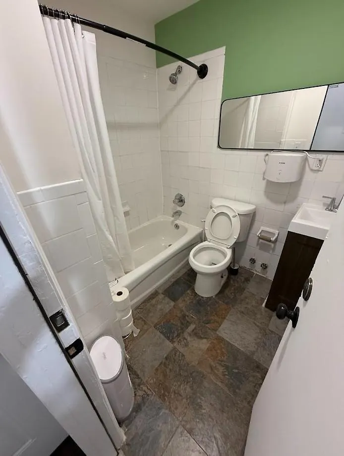 East Harlem Hostel New York